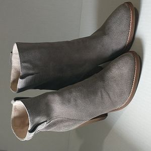 Aquatalia Flo Ankle Boots Gray Suede Pull On  Sz 7